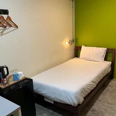 Udee Bangkok Hostel Eksteriør billede