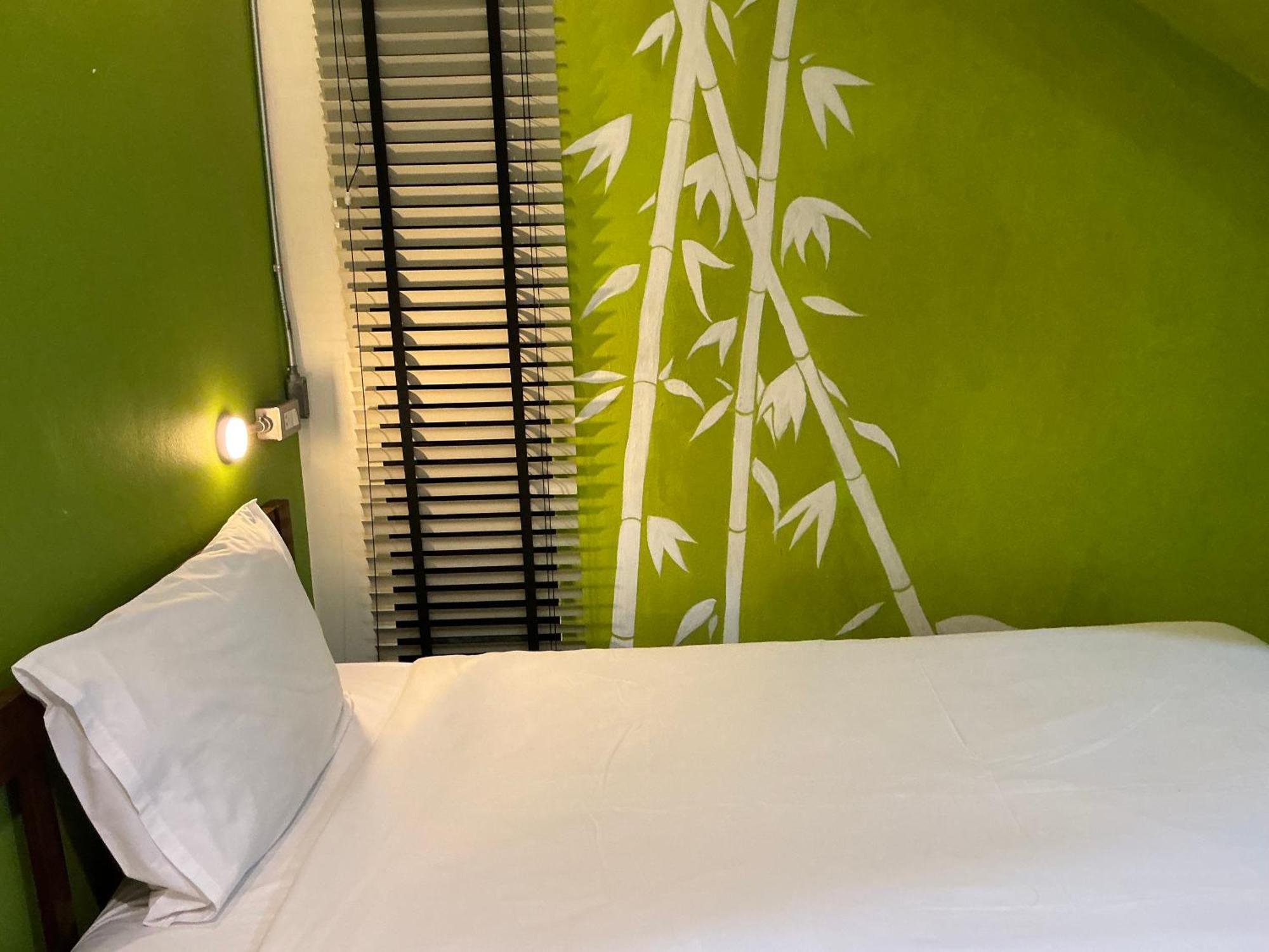 Udee Bangkok Hostel Eksteriør billede